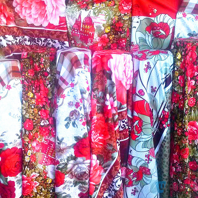 100 Polyester Big Flower Print Polyester Fabric Beddings 125GSM Garment Polyester Fabric Zambia