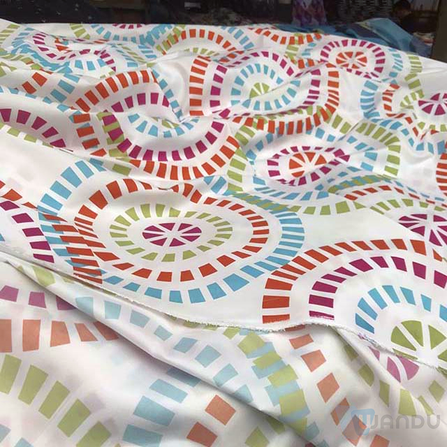 Cheap In Woven 100% Polyester Fabric For Bedding Flower Printed Fabric Custom